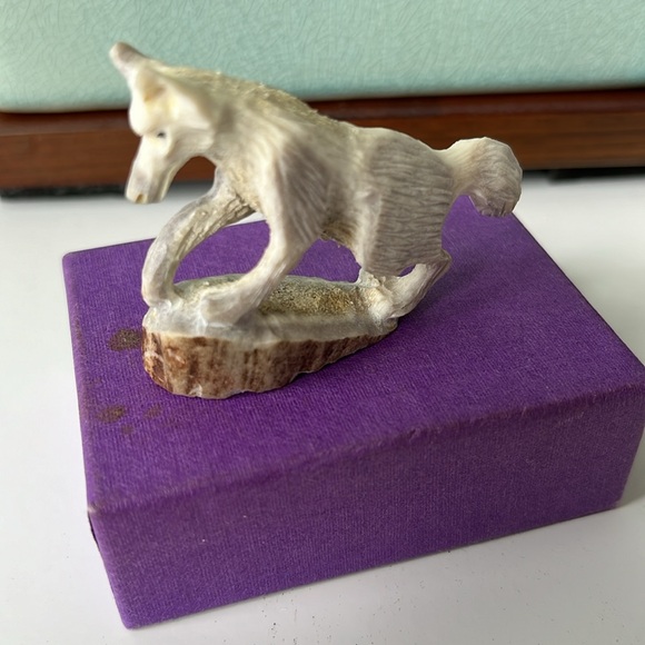 Handcrafted wolf - Picture 2 of 6